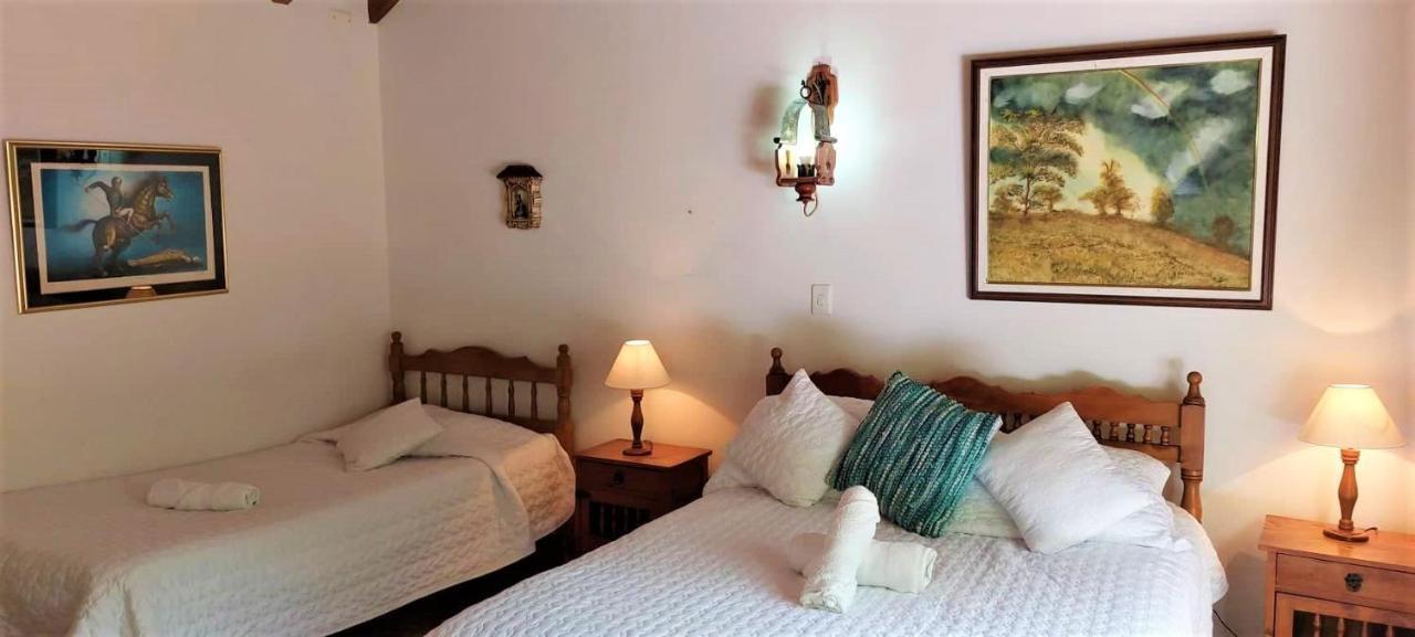 Bed and Breakfast Hacienda El Pinar Del Viento à Villa de Leyva Extérieur photo
